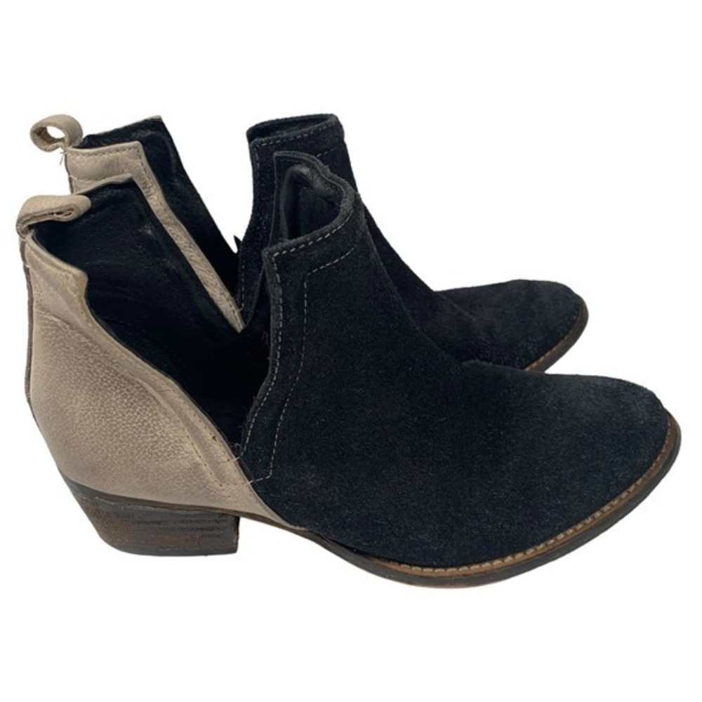 Black and Clay colorblock bootie in nice leather Sz 7.5